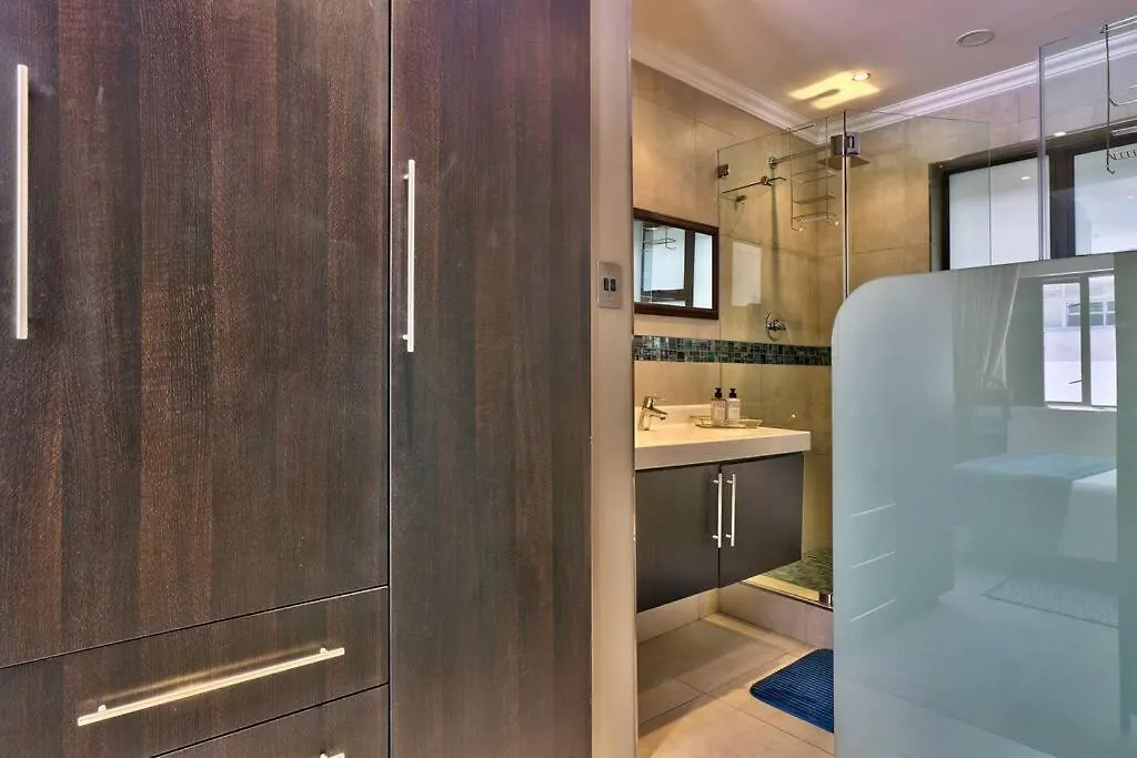 Bay Point On Beach Rd In Mouille Point Cape Town Apartment